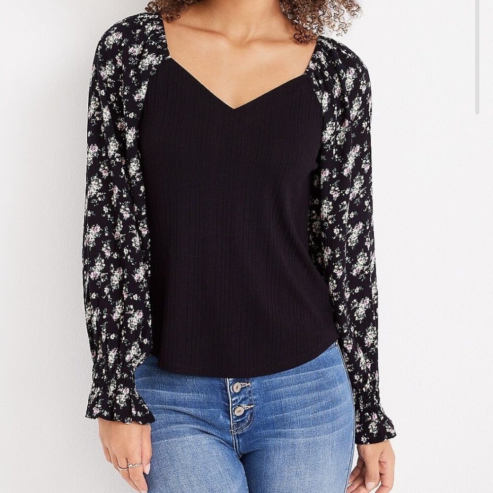 Floral sleeve sweetheart neck blouse
